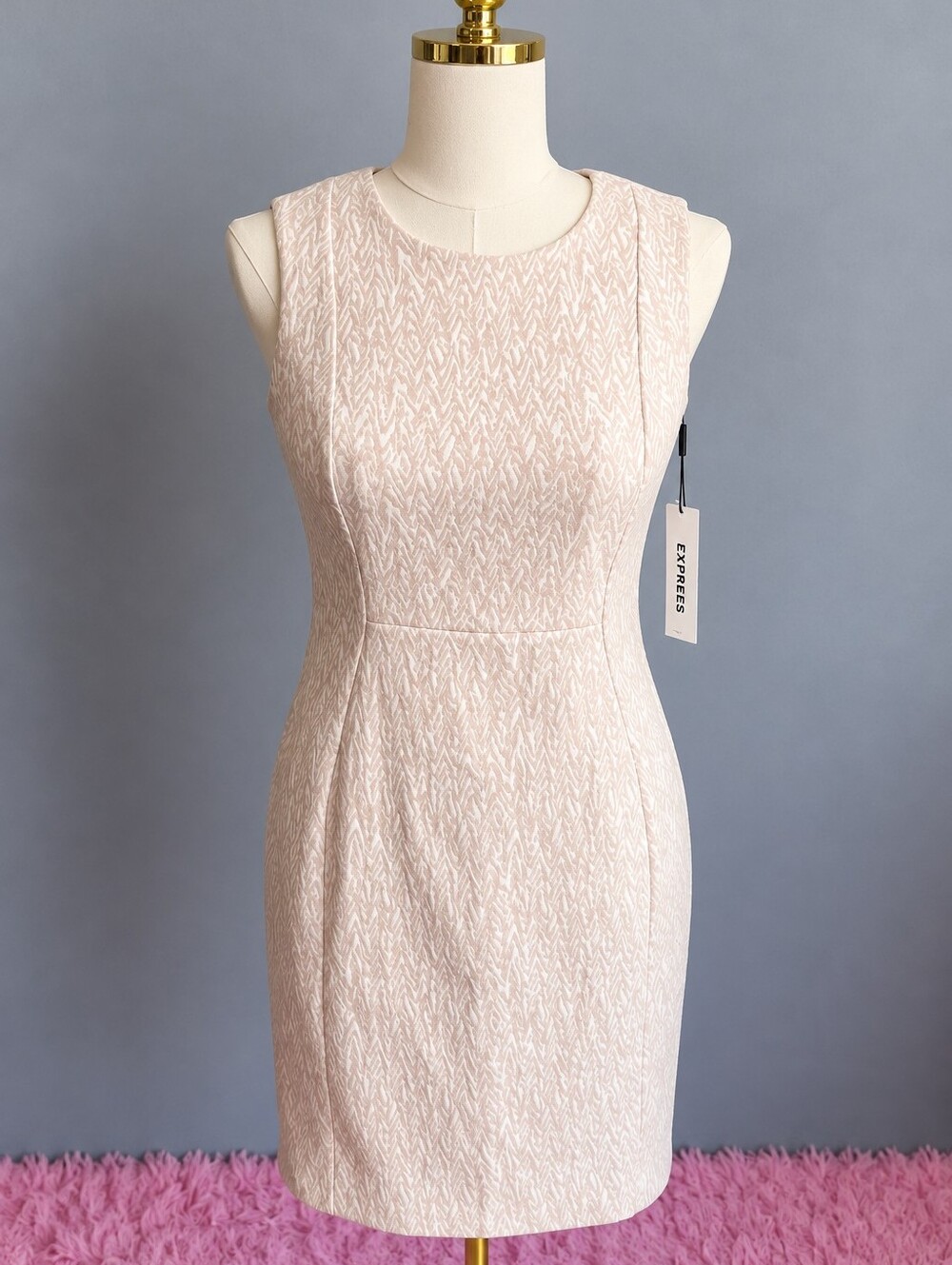 Calvin Klein Petite Blush Jacquard Sheath Dress Size 8P NWT